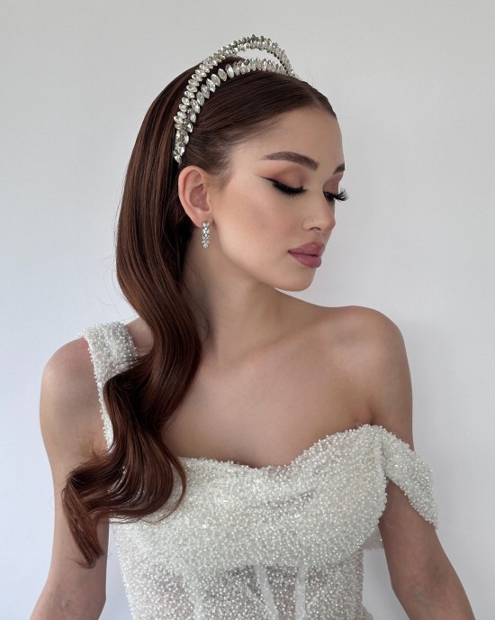 GILLIAN ZİRKON TAŞLI SAÇ BANDI VE SAÇ AKSESUARI GILLIAN ZİRKON TAŞLI SAÇ BANDI VE SAÇ AKSESUARI