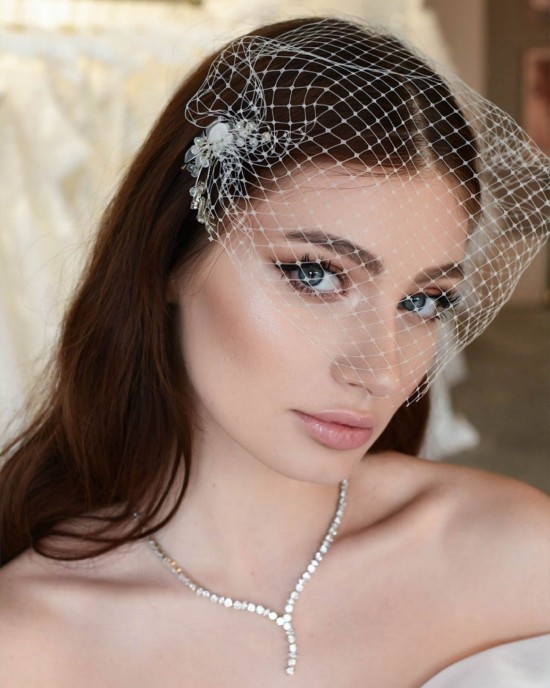JENNER FİLELİ ÇİÇEK SAÇ TOKASI JENNER FİLELİ ÇİÇEK SAÇ TOKASI