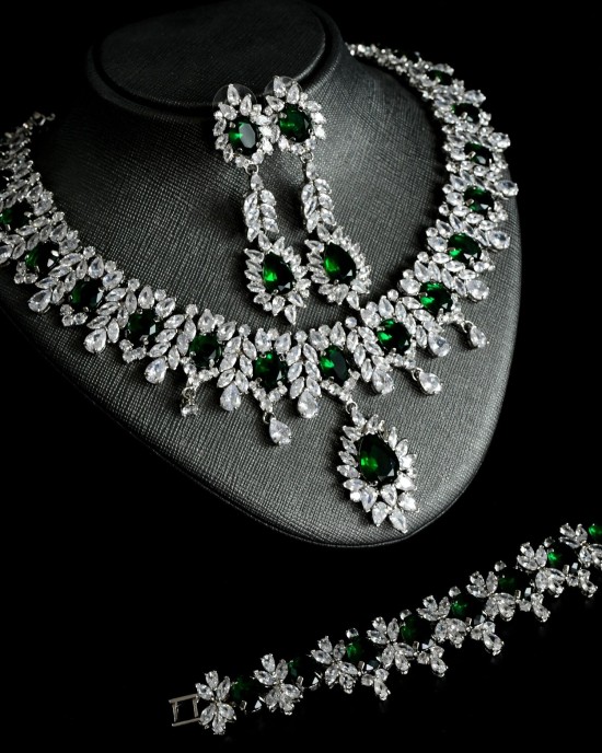 EMERALD PIRLANTA MONTUR ZİRKON TAŞLI SET EMERALD PIRLANTA MONTUR ZİRKON TAŞLI SET